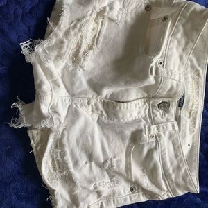 American Eagle White shorts
